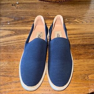 UGG  women Navy Slip-On Shoes